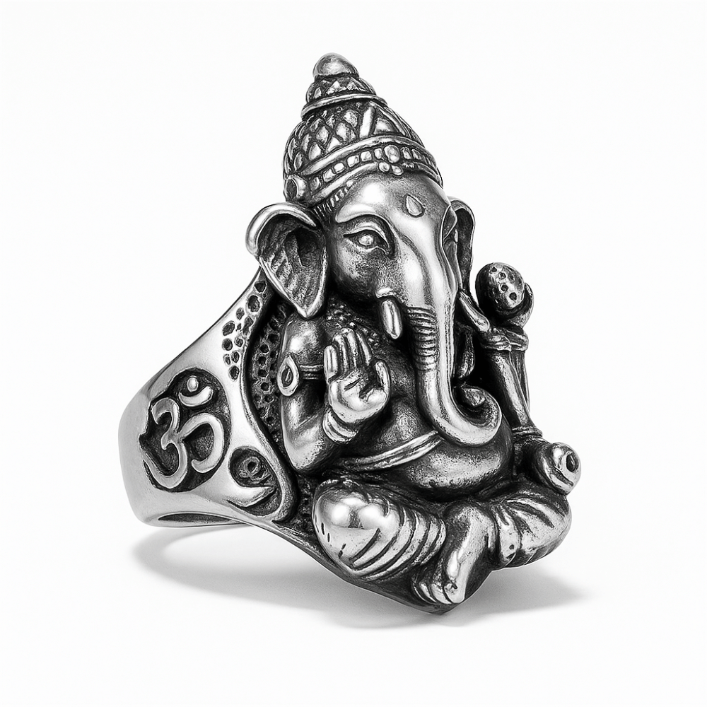 Bague bouddhiste homme Ganesha acier vue de face chaton détaillé