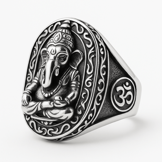 Bague chevalière Ganesh argent 925 vue de face, plateau 22 mm, finition vieillie