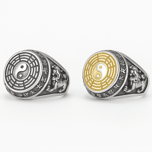 Bague bouddhiste homme yin yang finition or, vue de face, motif taijitu gravé
