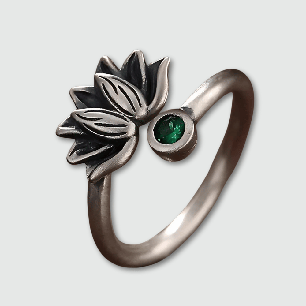 Bague lotus femme chalcédoine blanche monture tension plaqué argent vue principale