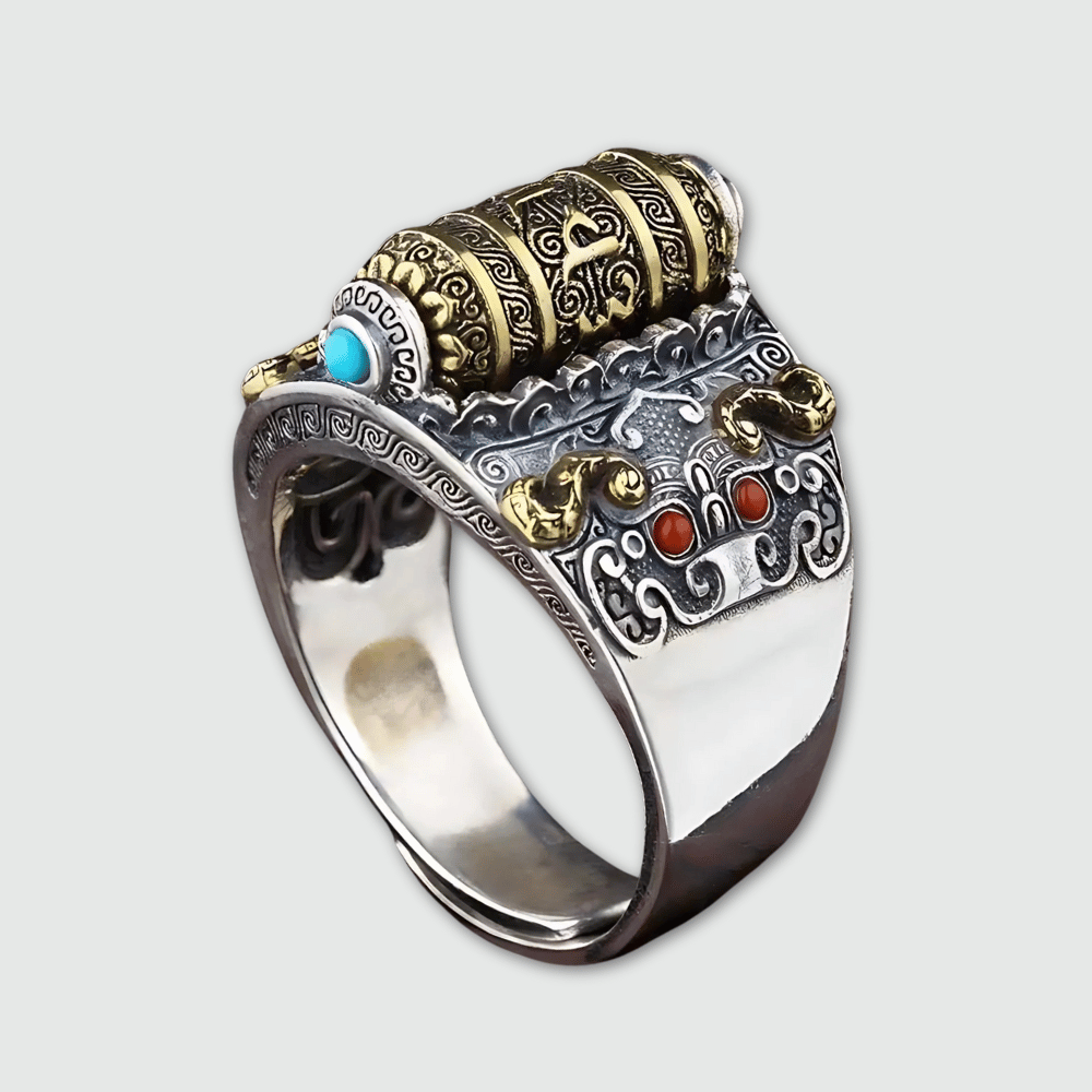 Bague tibétaine en cuivre gravé motifs géométriques mandala vue de face
