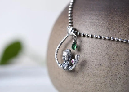 Pendentif Bouddha avec Divinité Bouddhiste en Argent