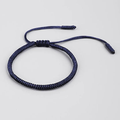 Bracelet tibétain noir, détail du noeud coulissant