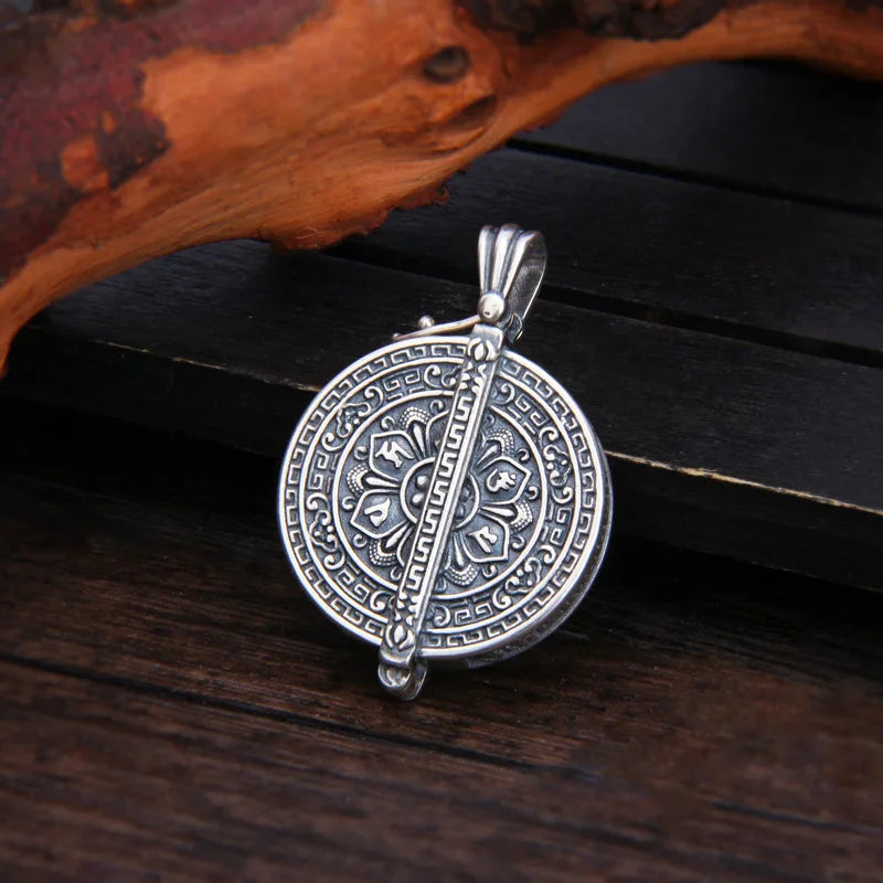 Pendentif Amulette Bouddha Mantra