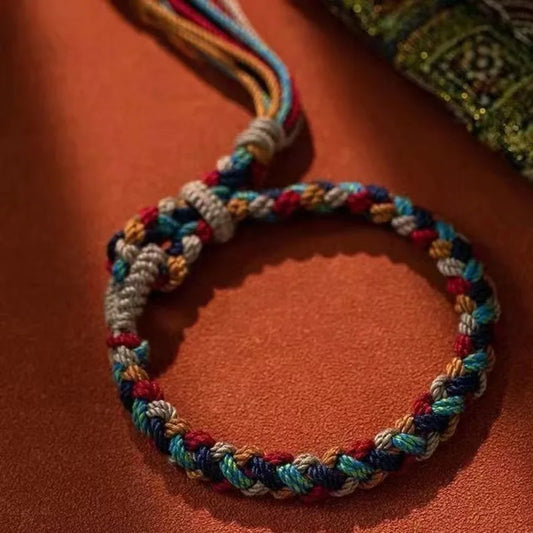 Bracelet tibétain femme tressé fil coton soie vue de face