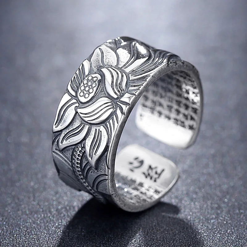Bague bouddhiste homme lotus, anneau ouvert réglable, détail du motif padma