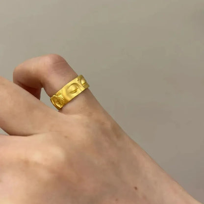 Bague bijou bouddhiste yeux de bouddha dans son emballage de protection