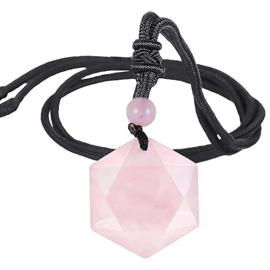 Pendentif hexagonal agate noire dimensions 29x29x5 mm vue de profil